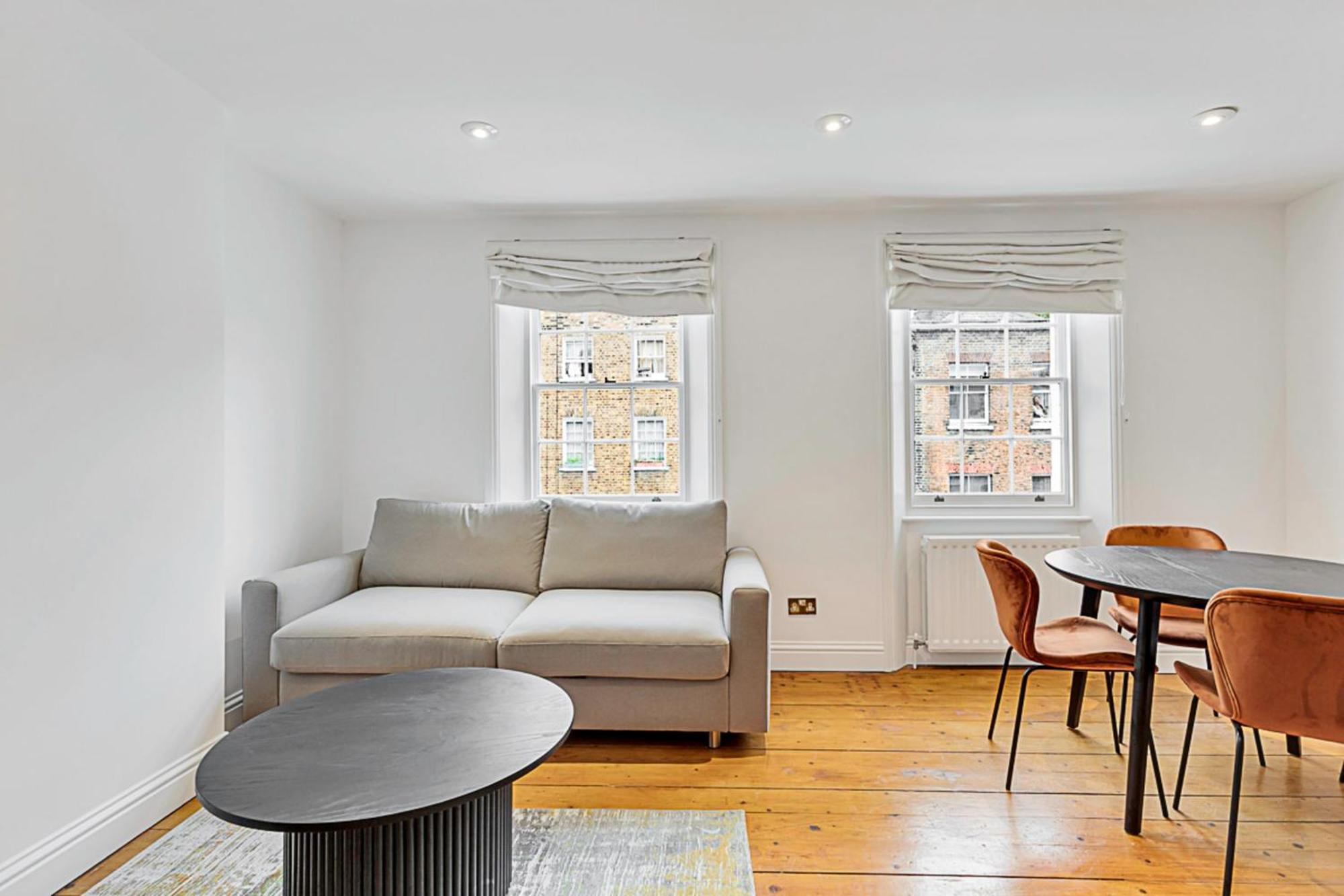 One-Bedroom Abode With A Balcony In Central London Eksteriør billede