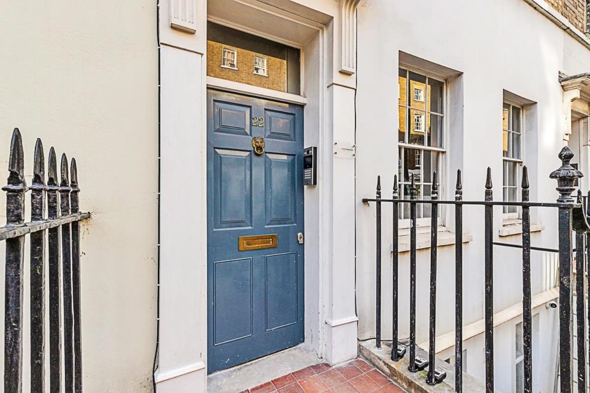 One-Bedroom Abode With A Balcony In Central London Eksteriør billede